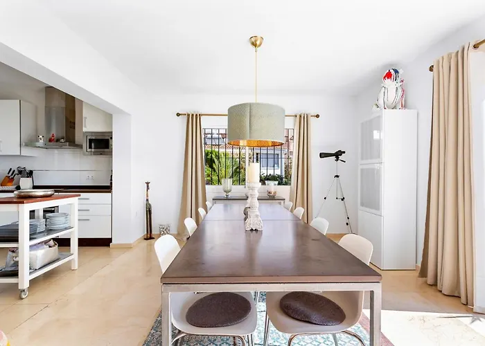 Ophelia, Torreblanca Villa *