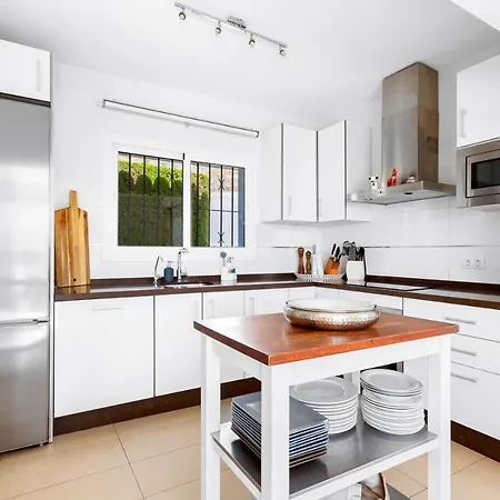 Ophelia, Torreblanca * פואנגירולה