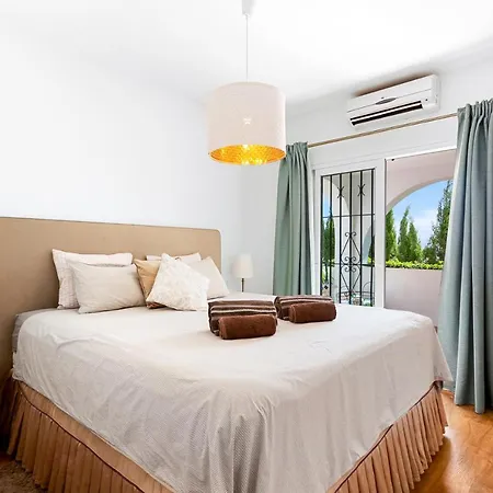 Ophelia, Torreblanca וילה פואנגירולה