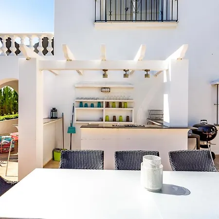 Ophelia, Torreblanca וילה פואנגירולה